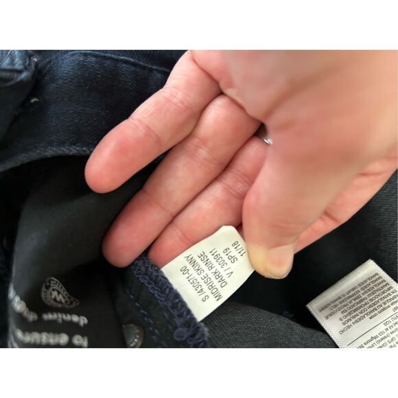 Banana Republic Mid-Rise Dark Wash Blue Skinny Jeans, Size 30P Petite, MSRP $110 - Picture 6 of 7